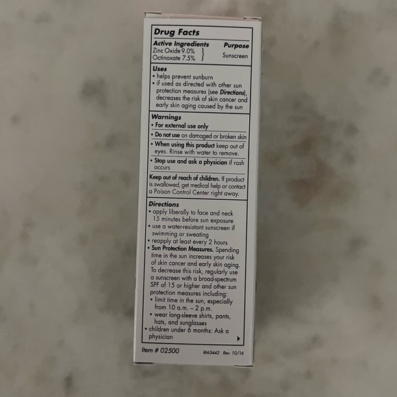 EltaMD UV Clear Broad-Spectrum Facial Sunscreen SPF 46 EXP 5/2025 NEW IN BOX - Picture 4 of 10